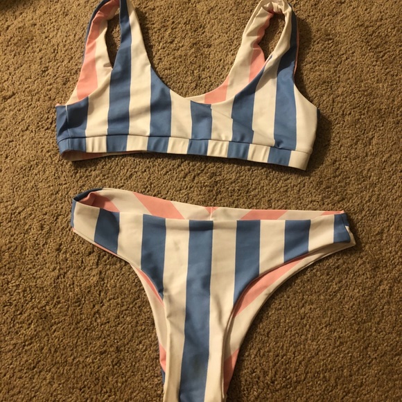Reversible Bikini top - Picture 2 of 5